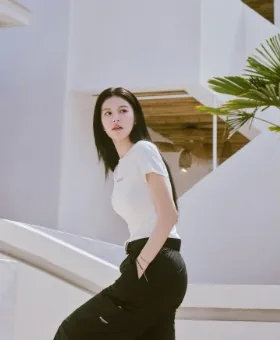 DISCOVERY 광고 촬영 장면 1 — 더비치하우스
